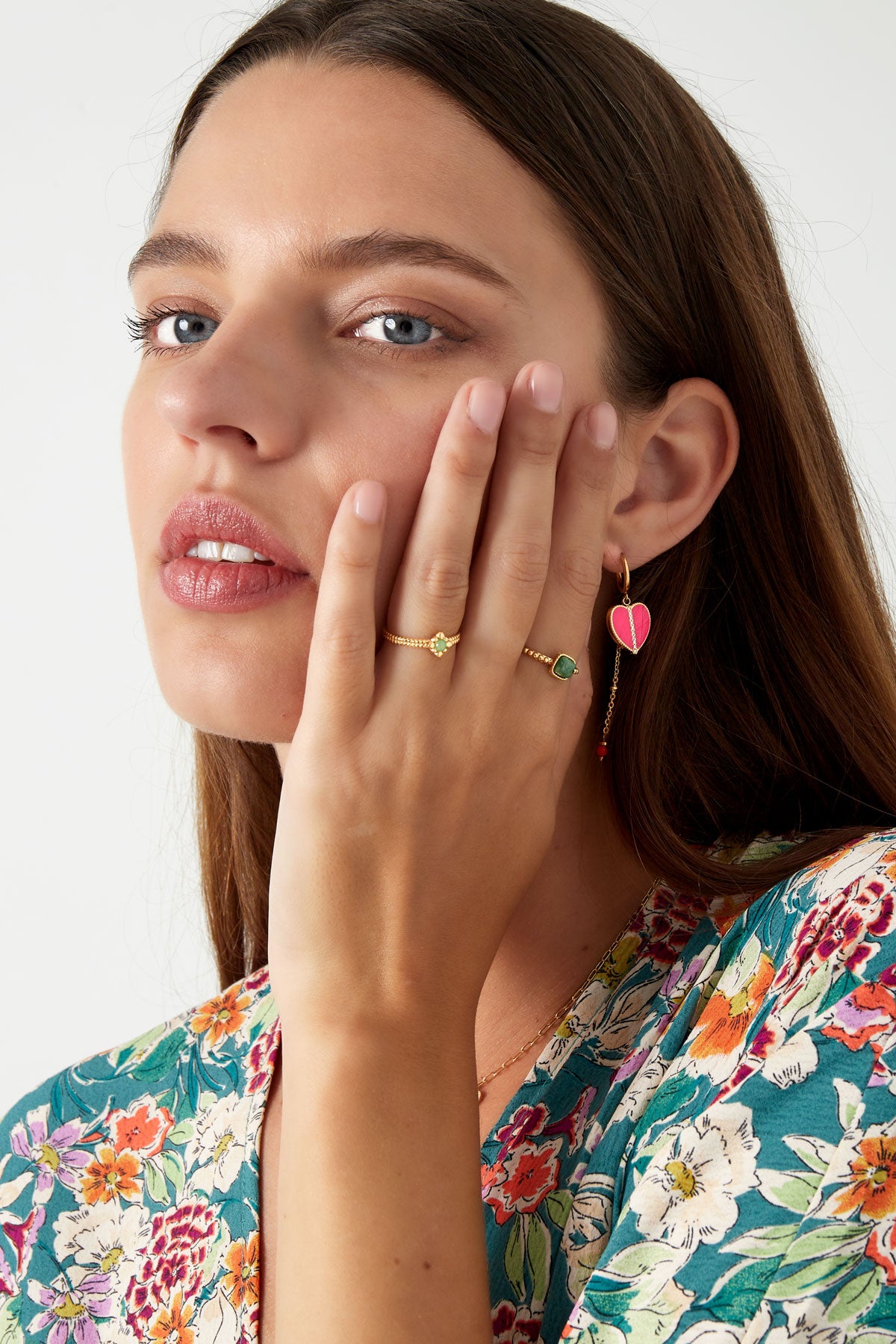Sierlijke ring met vierkant steentje - roze